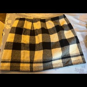 Ralph Lauren Country plaid skirt. Plaid color, size 12, %100 wool